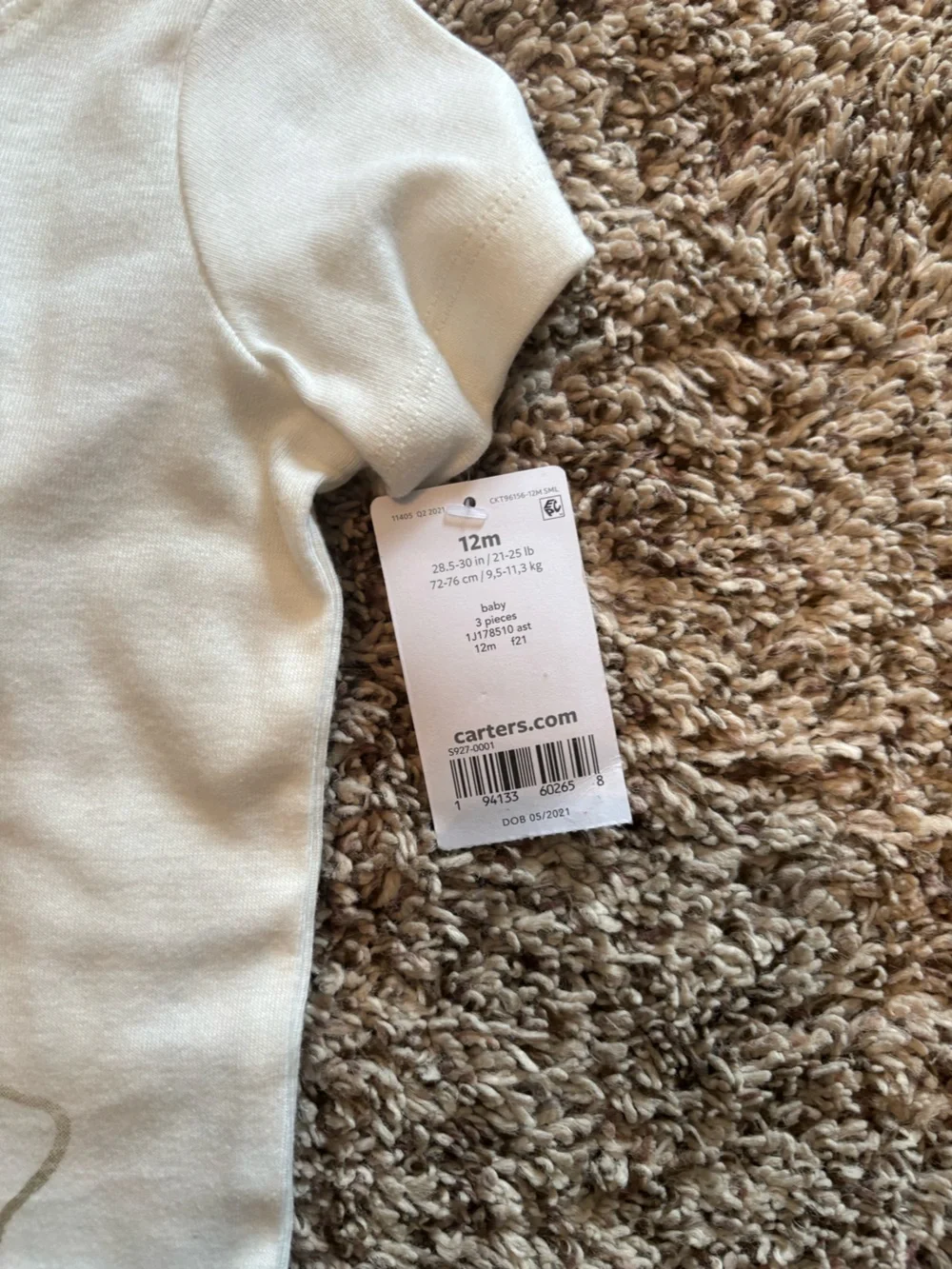 Carters “Sneaky Cute" Fox Graphic Baby Tee With Matching Khakis. Size 12 months - Picture 3 of 4
